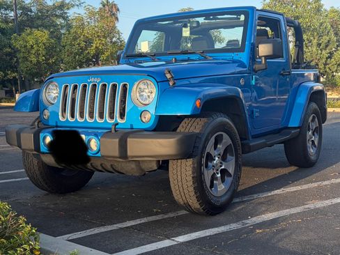 Used 2016 Jeep Wrangler Sahara w/ Connectivity Group AWD/4WD image 1