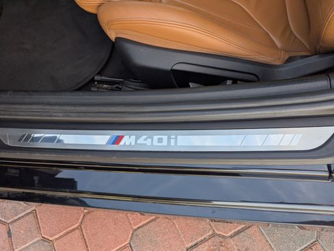 Used 2020 BMW Z4 M40i w/ Executive Package image 25