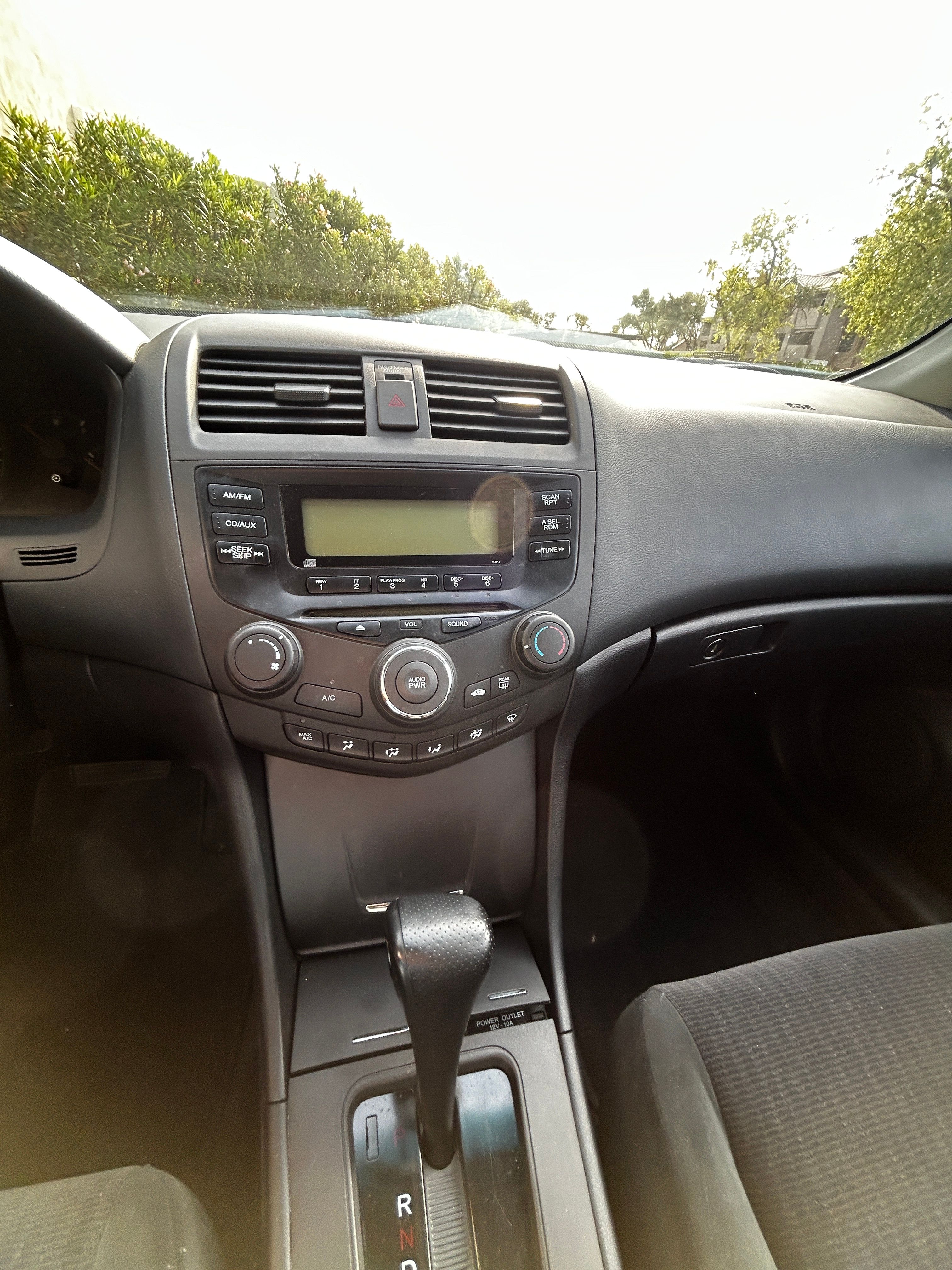 Used 2005 Honda Accord LX image 13