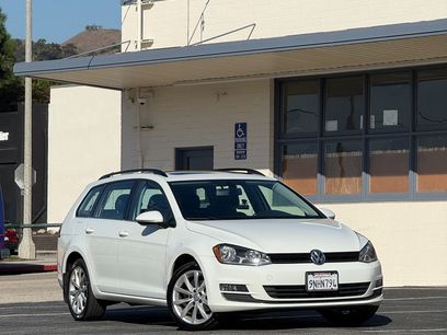 Used 2017 Volkswagen Golf SE