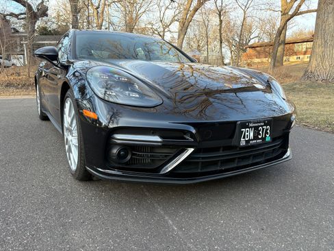 Used 2018 Porsche Panamera Turbo AWD/4WD image 2