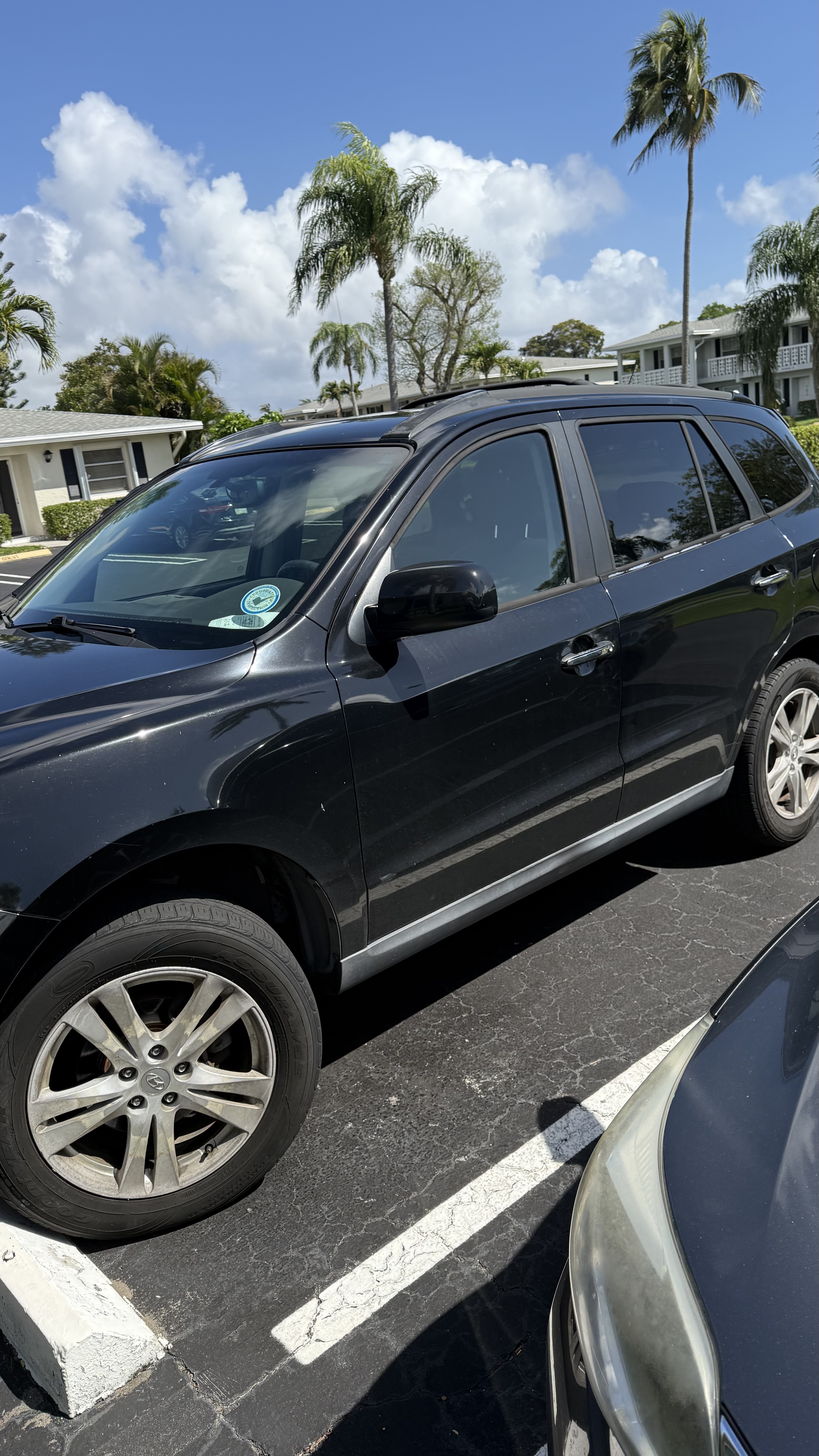 Used 2012 Hyundai Santa Fe Limited w/ Navigation Pkg 4 FWD image 8