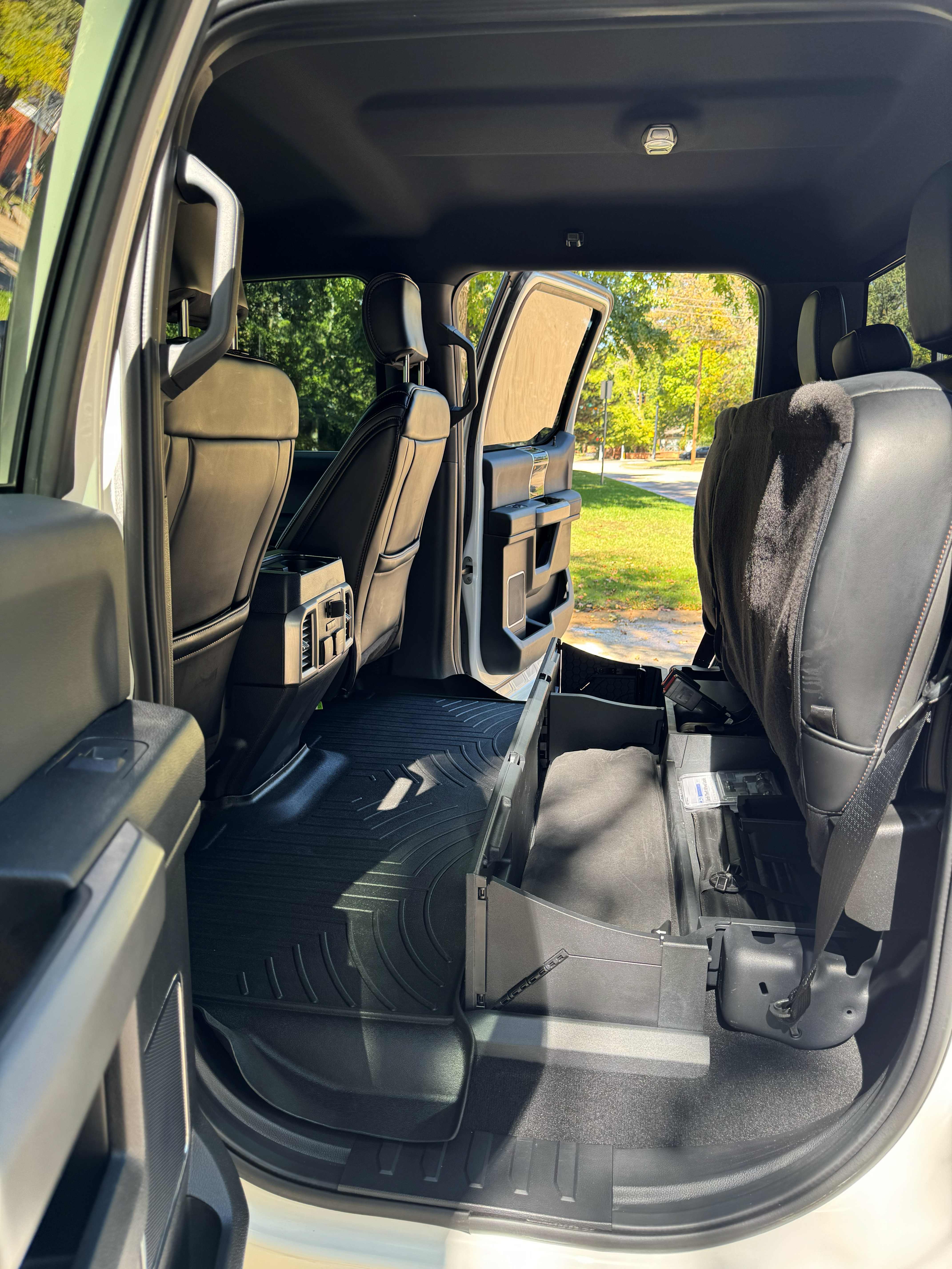 Used 2020 Ford F250 Platinum w/ FX4 Off-Road Package AWD/4WD image 15