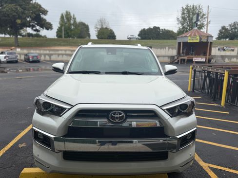 Used 2023 Toyota 4Runner Limited image 5