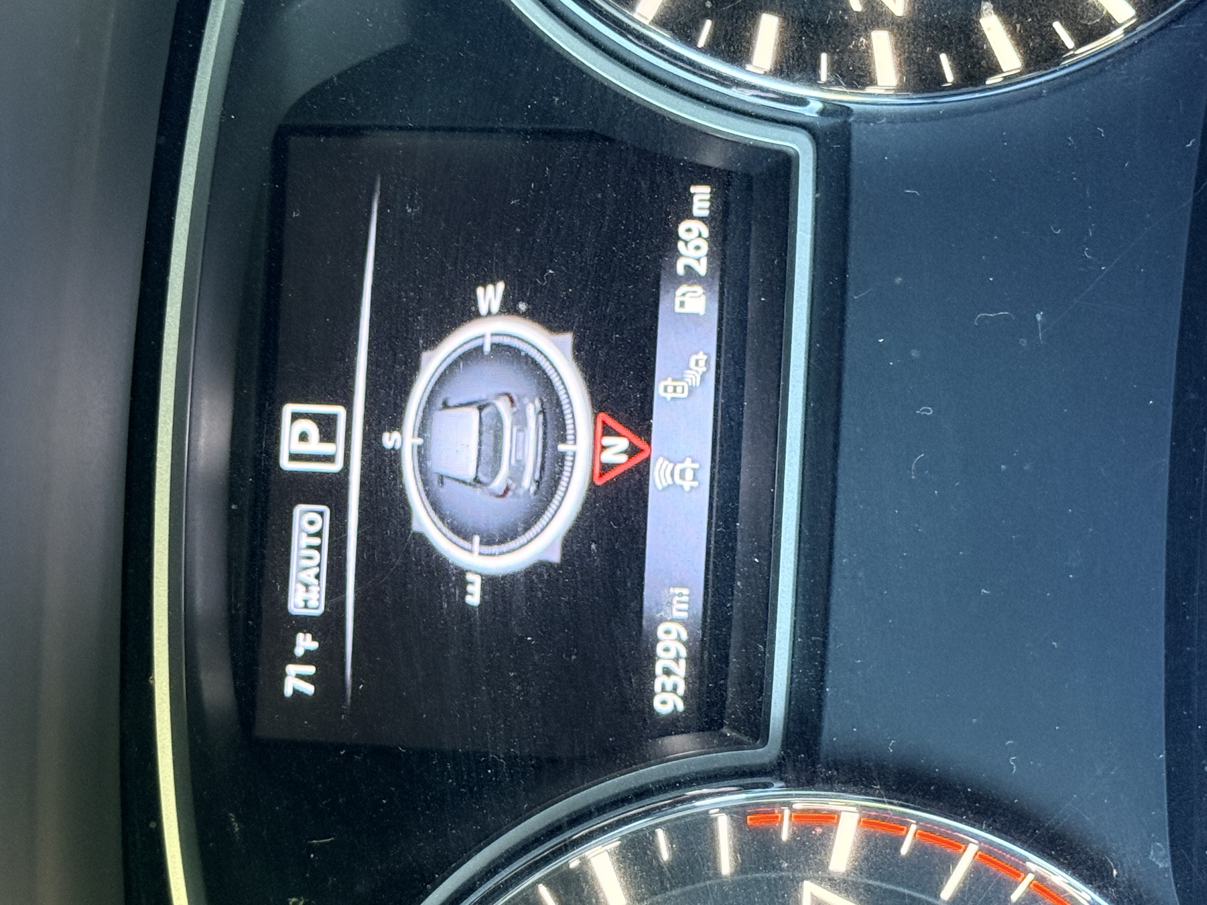 Used 2018 Nissan Pathfinder SL w/ SL Premium Package AWD/4WD image 14