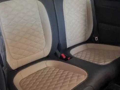 Used 2019 Volkswagen Beetle 2.0T Final Edition SEL FWD image 8