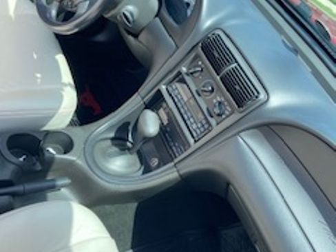 Used 2000 Ford Mustang GT RWD image 11