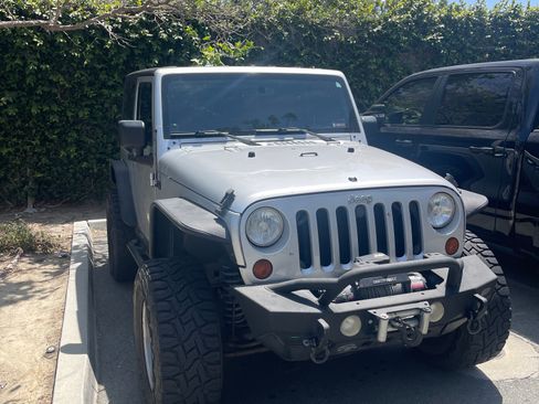 Used 2009 Jeep Wrangler Rubicon w/ PWR Convenience Group AWD/4WD image 2