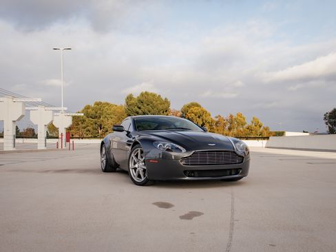 Used 2007 Aston Martin V8 Vantage Coupe RWD image 1