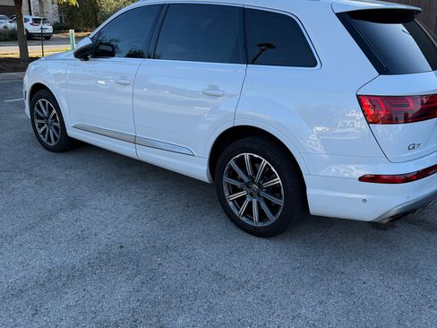 Used 2019 Audi Q7 3.0T Prestige image 9