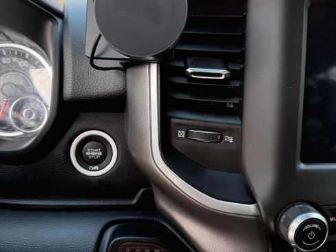 Used 2021 RAM 1500 Big Horn image 13