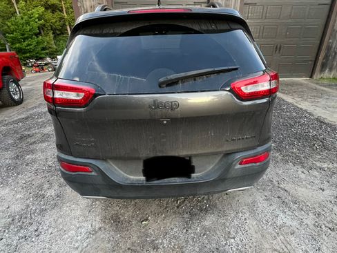 Used 2015 Jeep Cherokee Limited AWD/4WD image 13