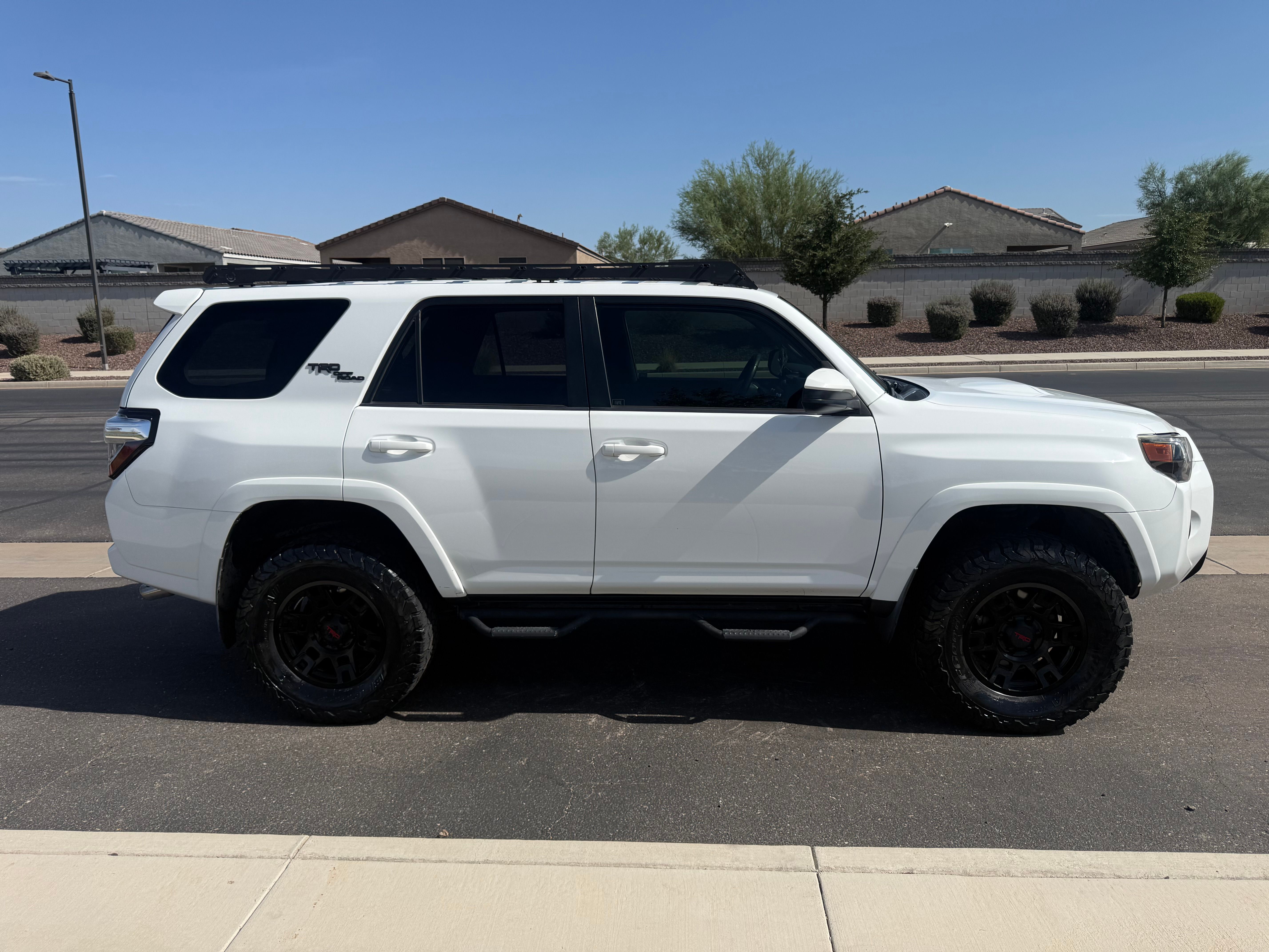 Used 2018 Toyota 4Runner TRD Off-Road AWD/4WD image 5