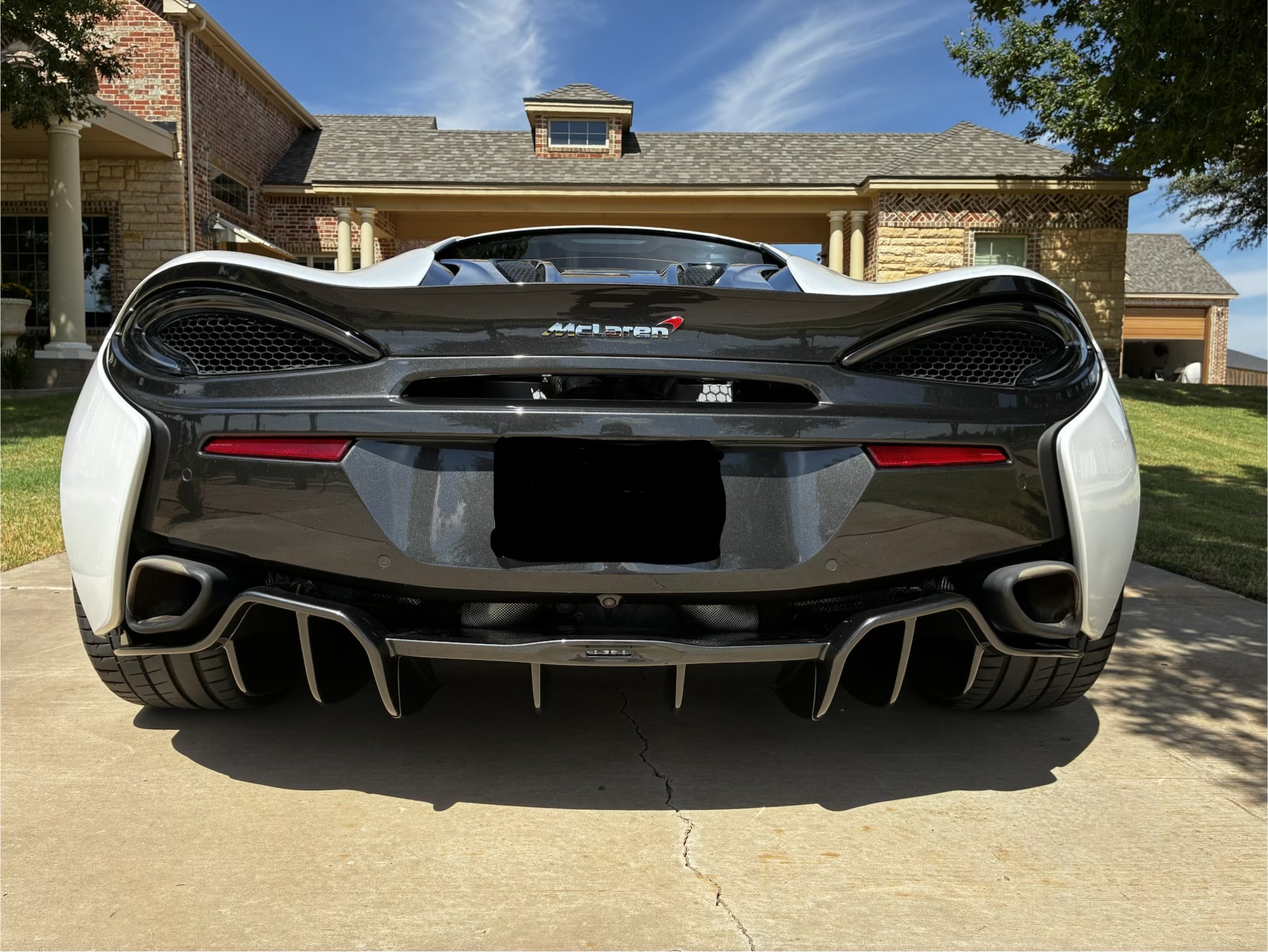 Used 2016 McLaren 570S Coupe RWD image 5