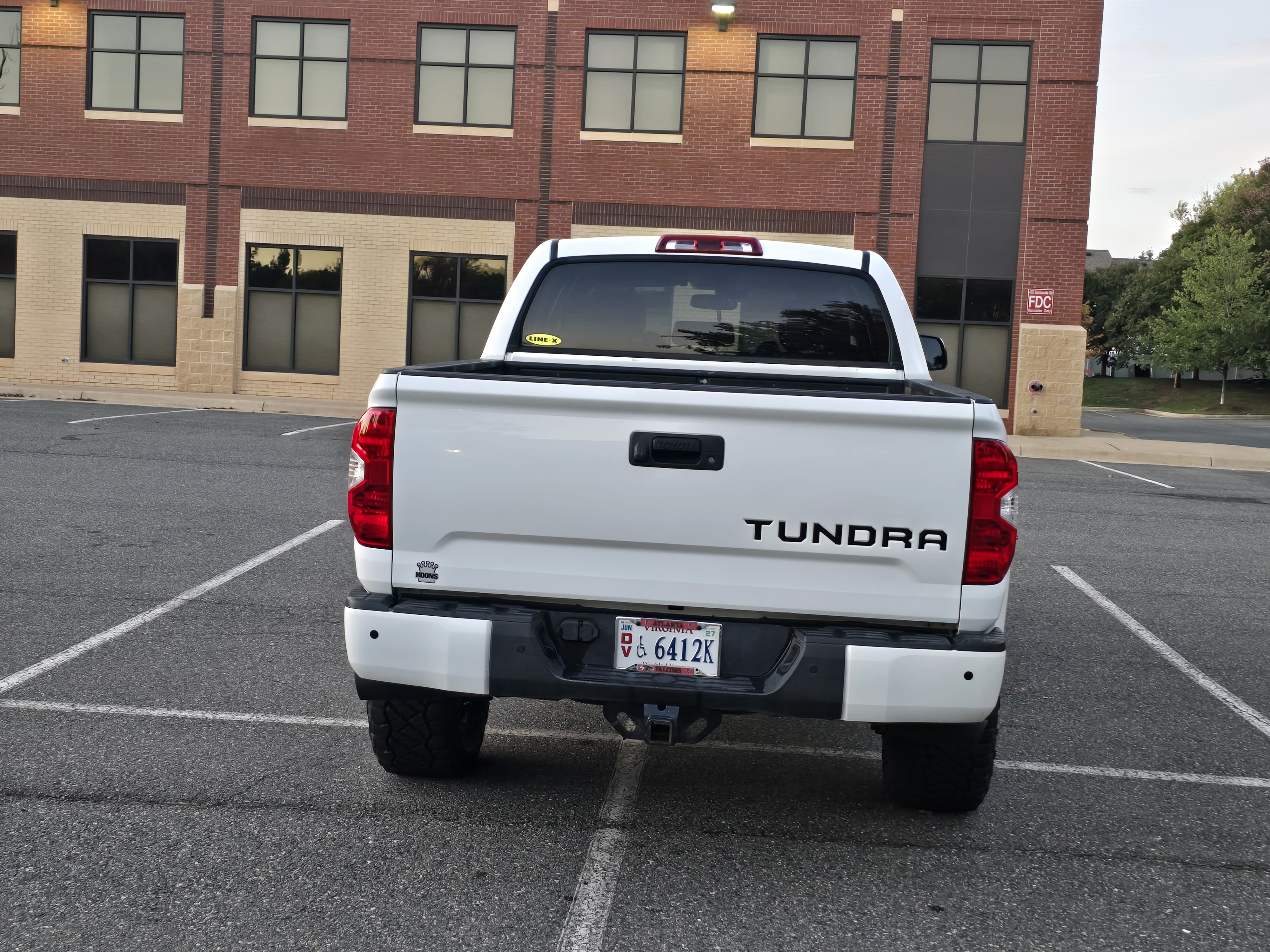 Used 2019 Toyota Tundra SR5 w/ TRD Off Road Package AWD/4WD image 9