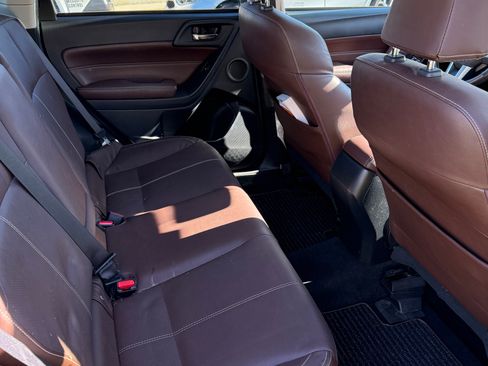 Used 2018 Subaru Forester 2.5i Touring w/ Popular Package #3B image 13