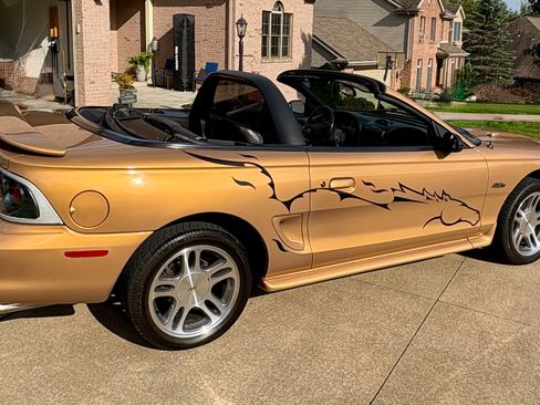 Used 1997 Ford Mustang GT RWD image 23