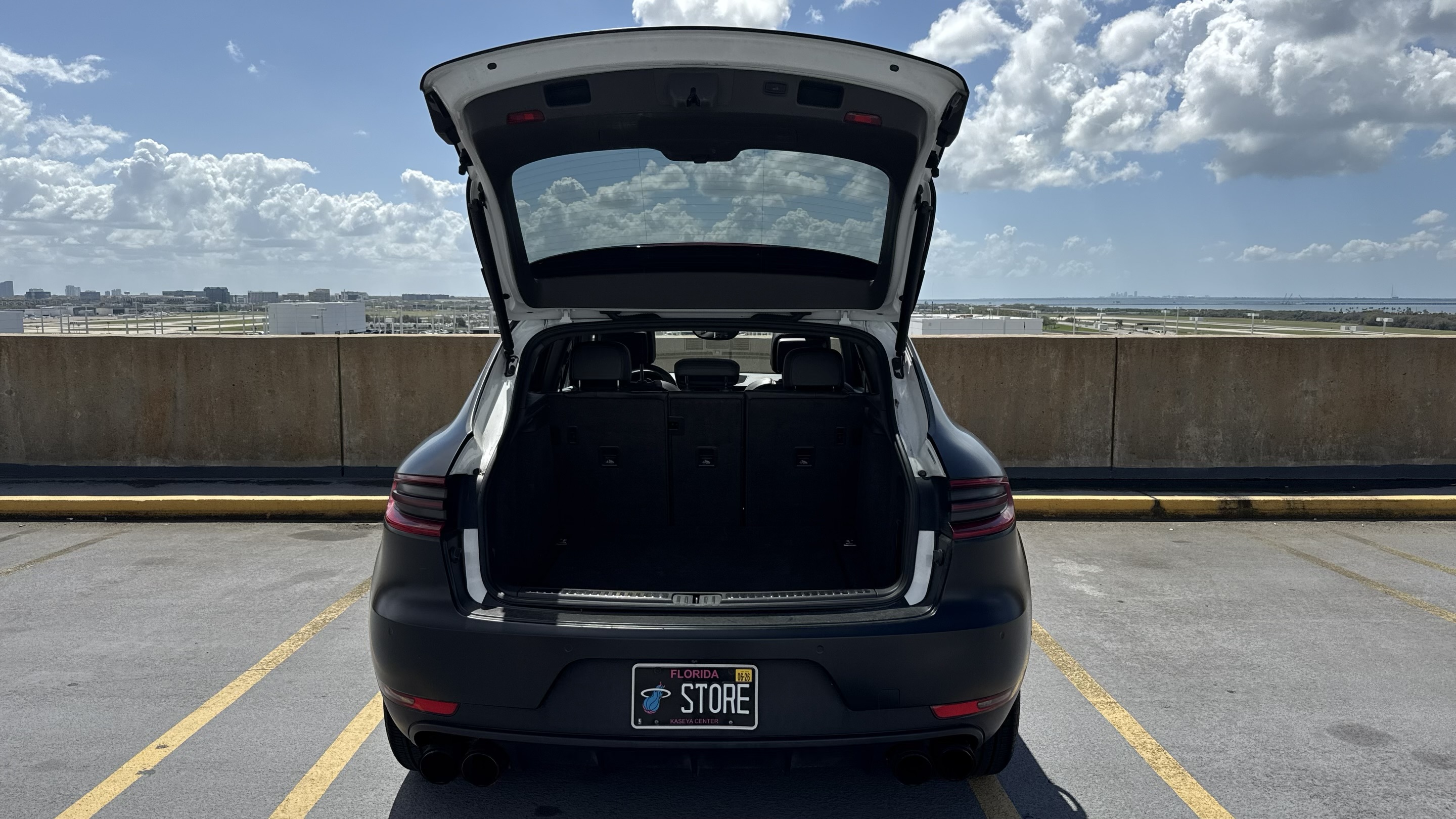 Used 2016 Porsche Macan S AWD/4WD image 2