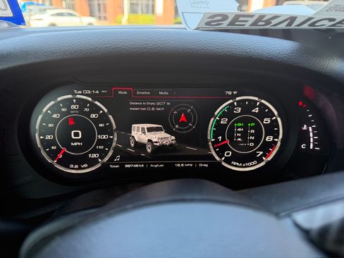 Used 2017 Jeep Wrangler Unlimited Sport w/ Connectivity Group AWD/4WD image 11