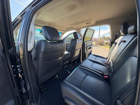 Used 2016 RAM 3500 Laramie image 10