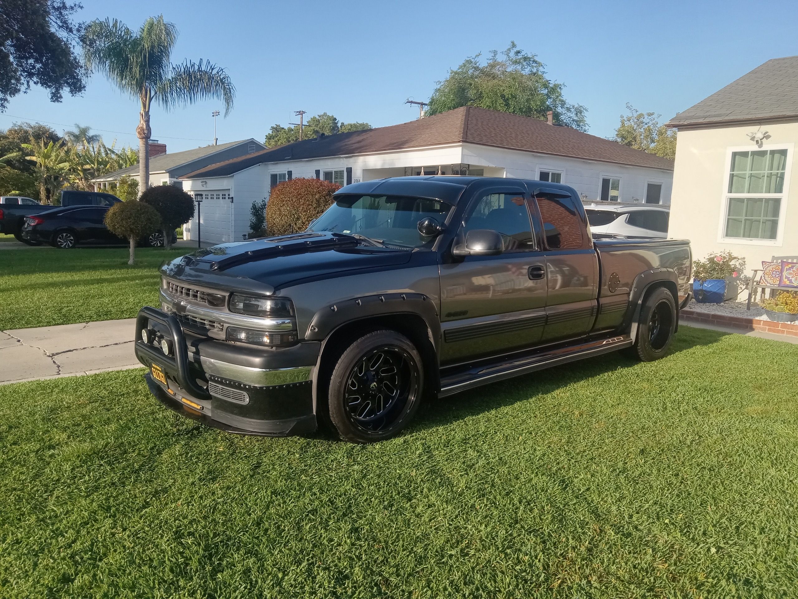 Used 2001 Chevrolet Silverado 1500 LS RWD image 4