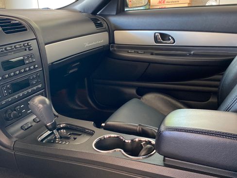 Used 2005 Ford Thunderbird Deluxe image 12