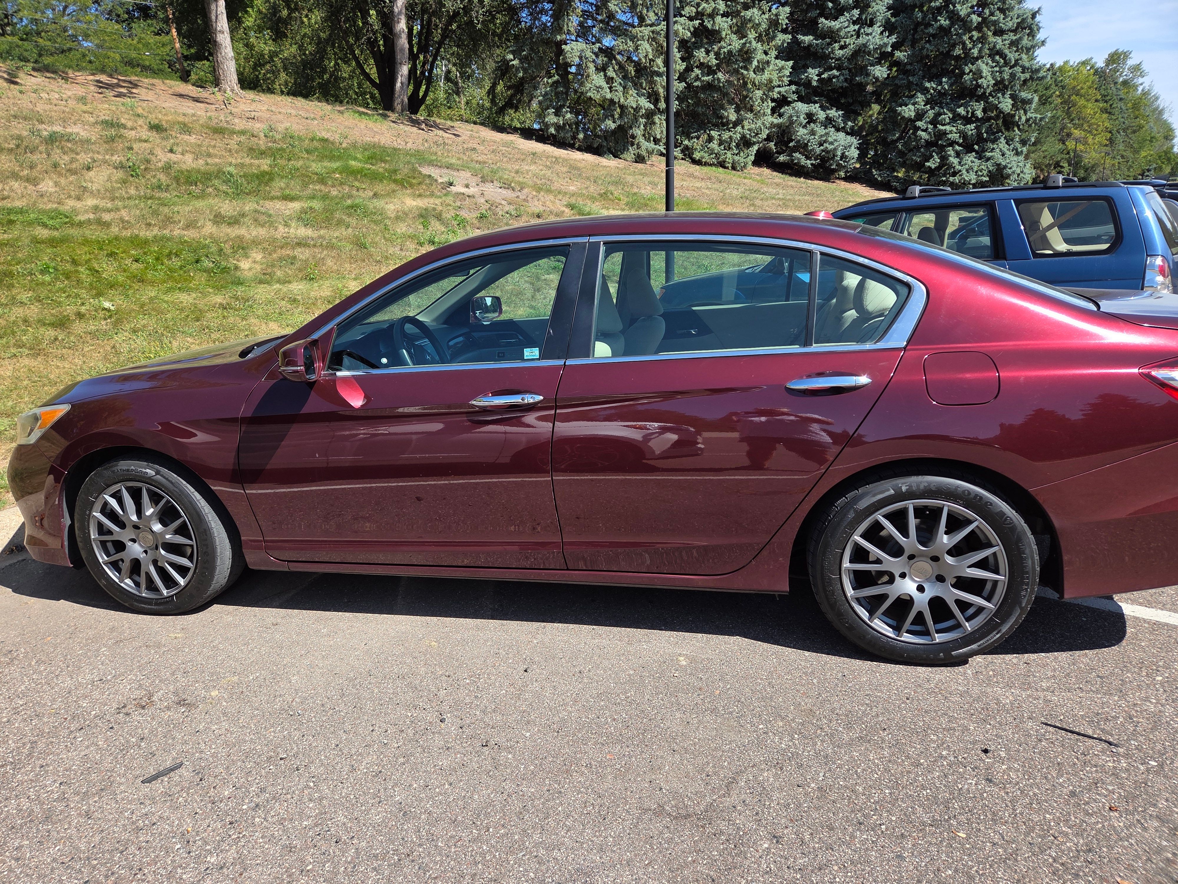 Used 2017 Honda Accord EX image 4