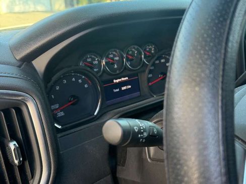 Used 2021 Chevrolet Silverado 1500 RST image 9