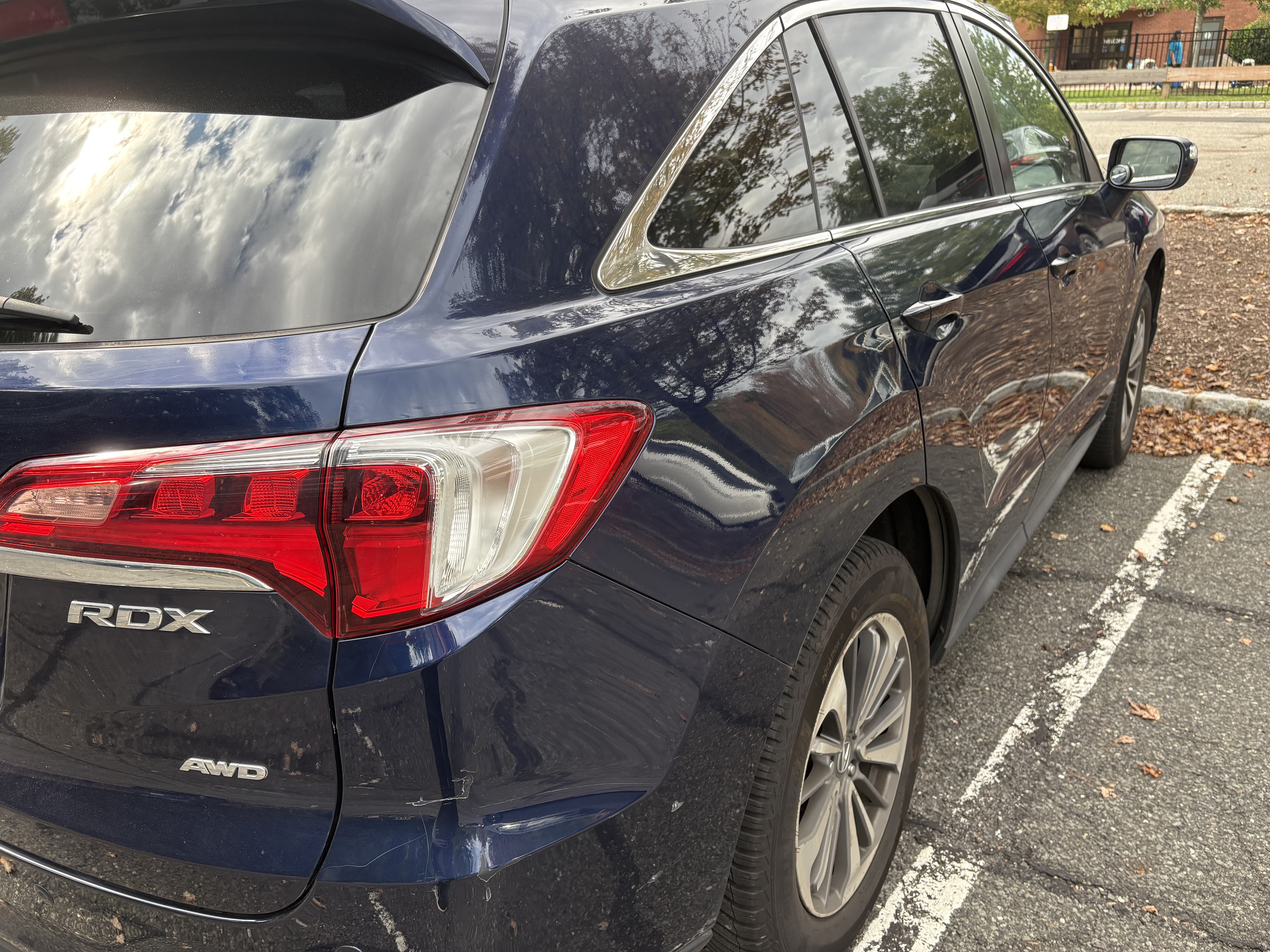 Used 2017 Acura RDX w/ Advance Package AWD/4WD image 17