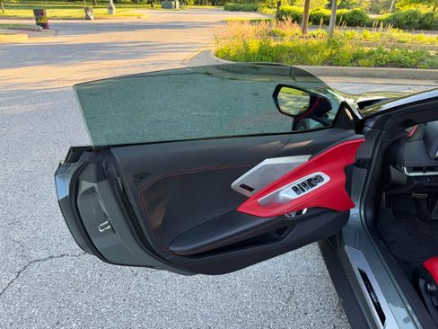 Used 2022 Chevrolet Corvette Stingray Preferred Conv w/ Z51 Performance Package RWD image 12