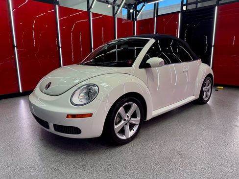 Used 2007 Volkswagen Beetle Triple White Edition image 2