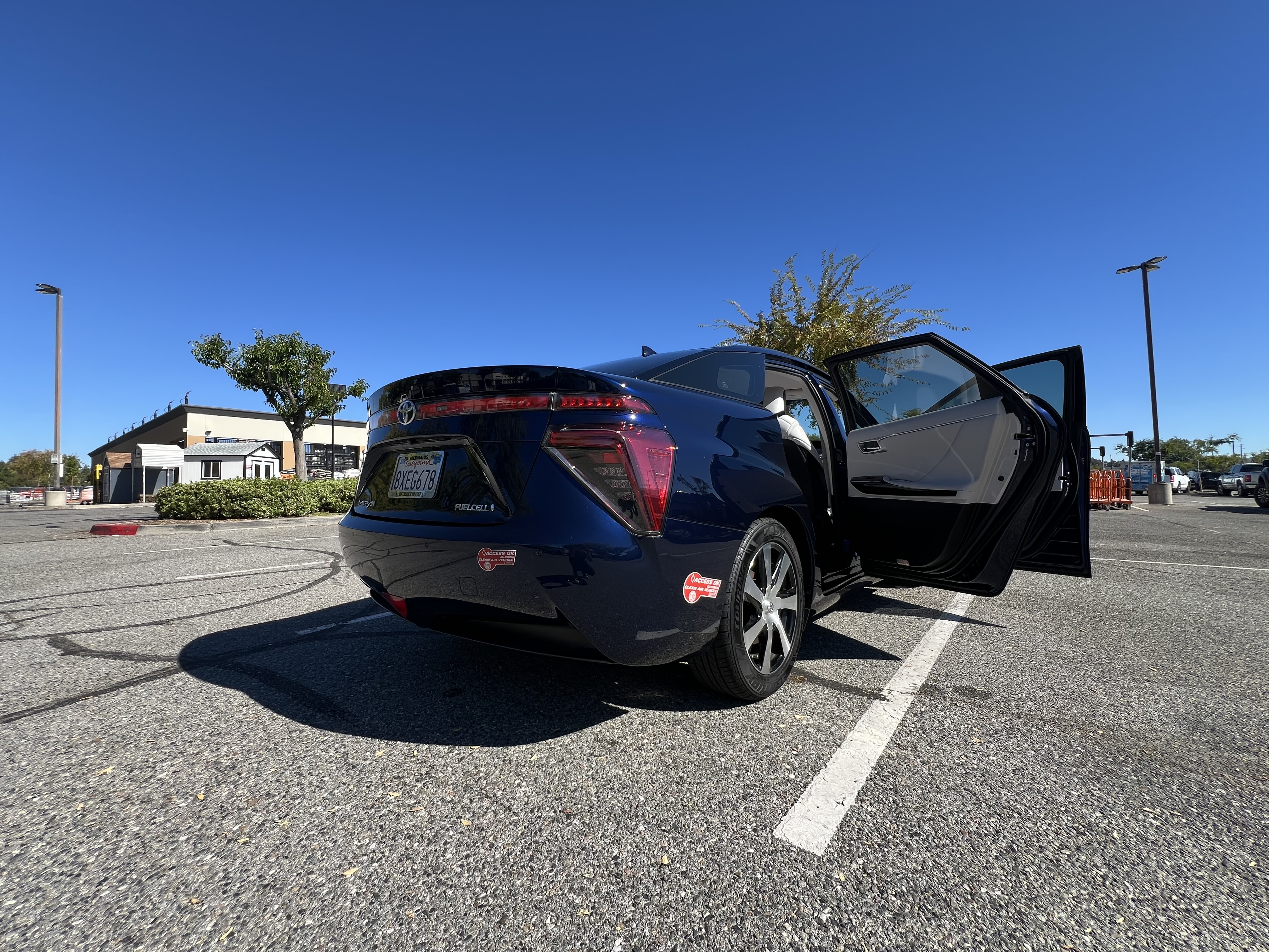 Used 2018 Toyota Mirai FWD image 12