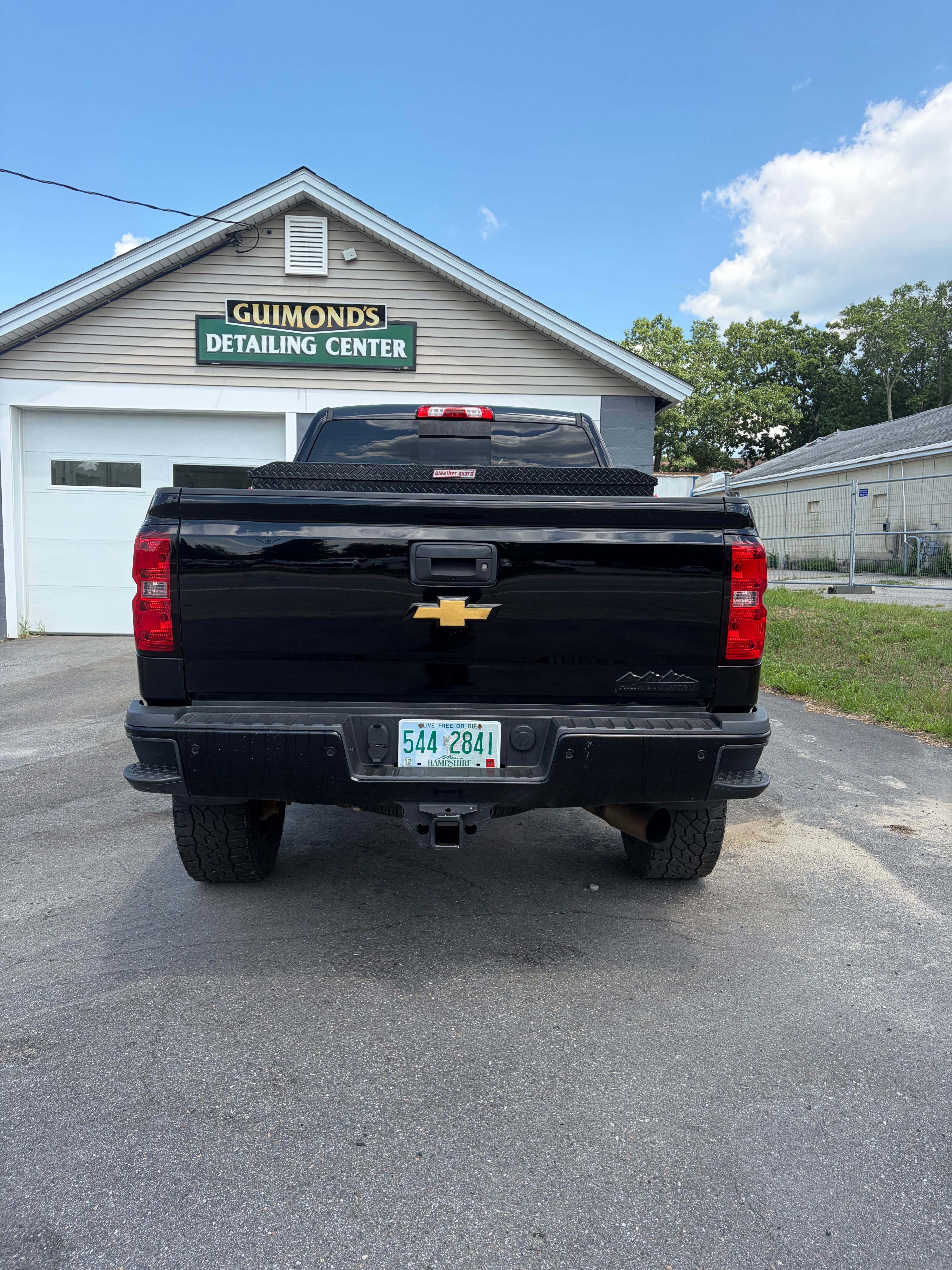 Used 2016 Chevrolet Silverado 2500 High Country w/ Duramax Plus Package AWD/4WD image 5