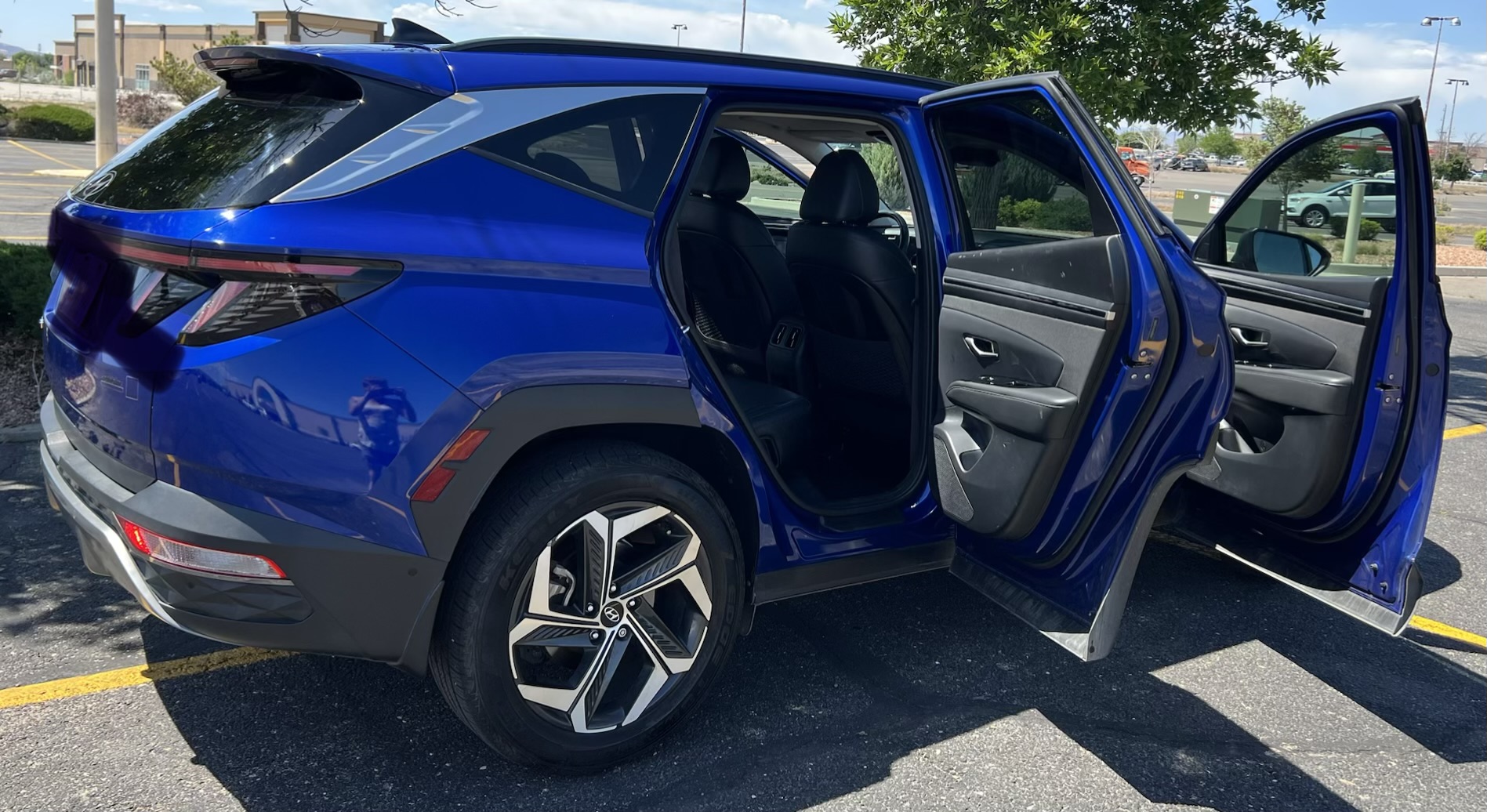 Used 2022 Hyundai Tucson Limited w/ Cargo Package FWD image 10