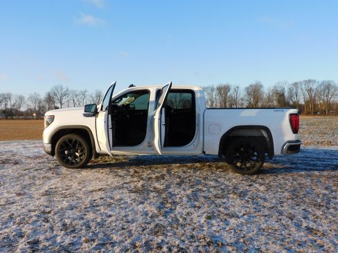 Used 2023 GMC Sierra 1500 SLE w/ Enhanced Capability Package image 6
