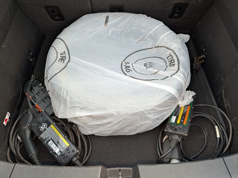 Used 2018 Chevrolet Volt LT w/ Comfort Package image 15