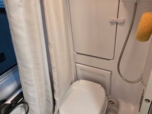 Used 2020 RAM ProMaster 3500 w/ Premium Appearance Group image 10