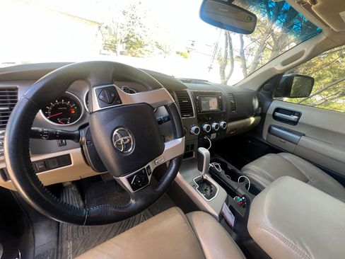 Used 2015 Toyota Sequoia Limited image 5