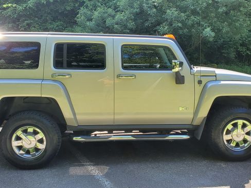 Used 2007 HUMMER H3 AWD/4WD image 4