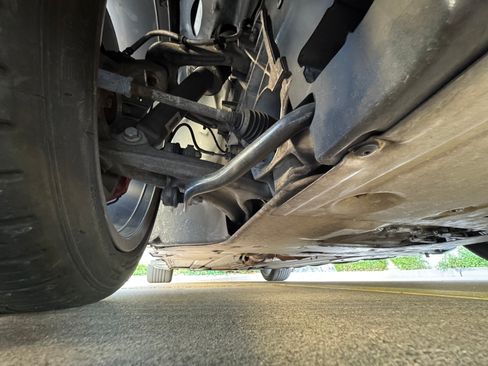 Used 2013 Aston Martin V8 Vantage Roadster image 28