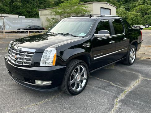 Used 2012 Cadillac Escalade EXT Premium image 1