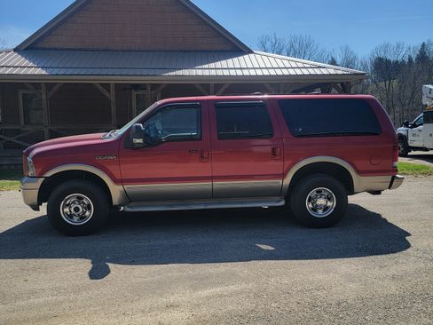 Used 2005 Ford Excursion Eddie Bauer image 4