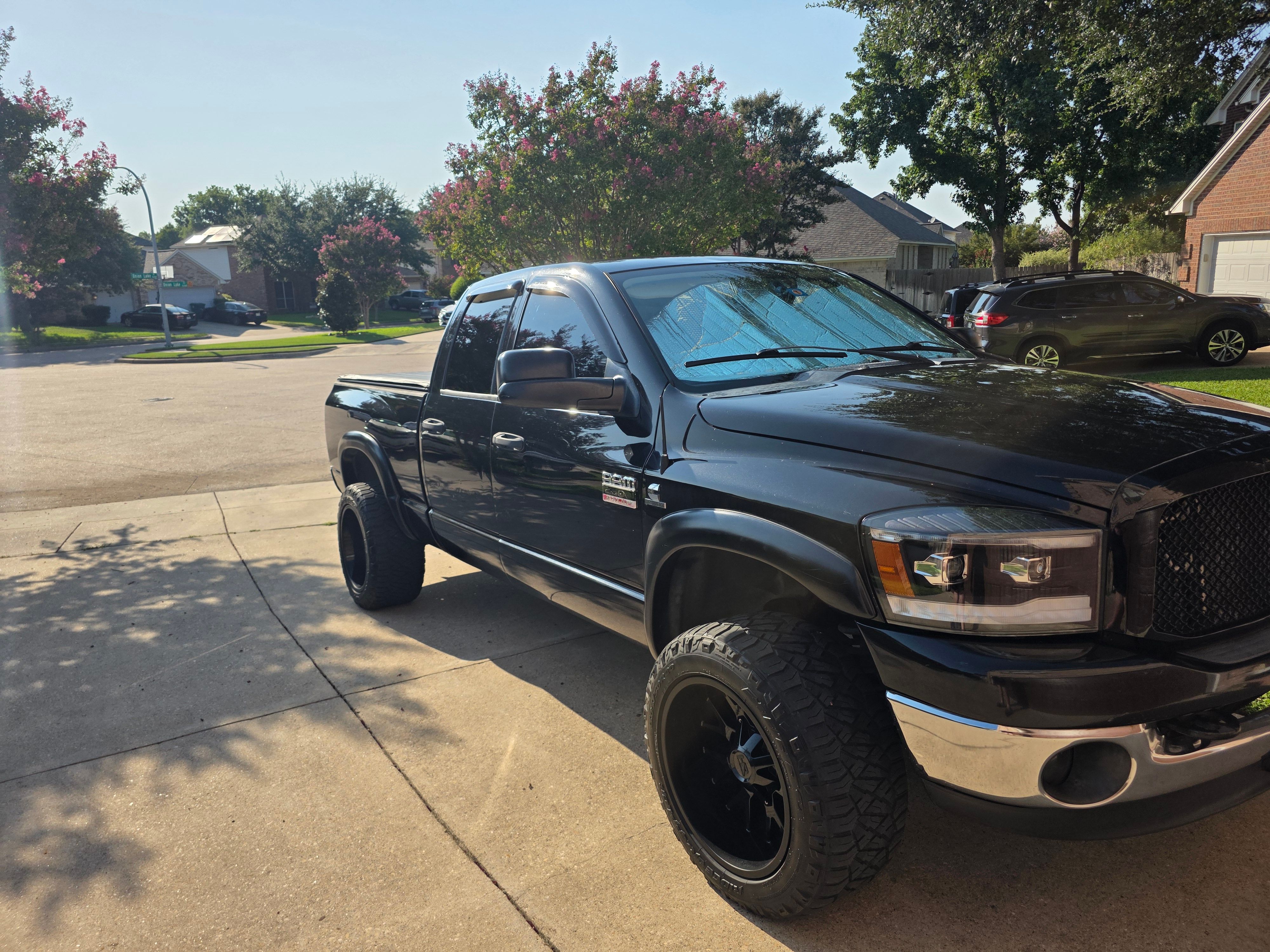 Used 2008 Dodge Ram 2500 Truck SLT w/ Trailer Tow Group AWD/4WD image 2