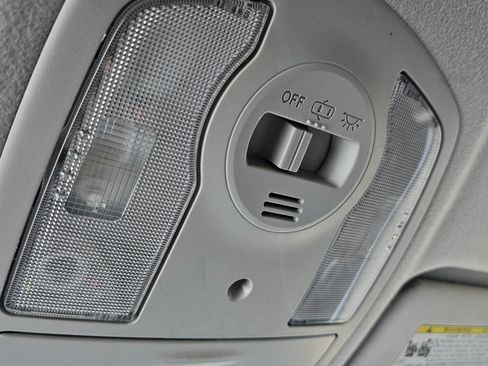 Used 2015 Toyota Prius Two FWD image 11