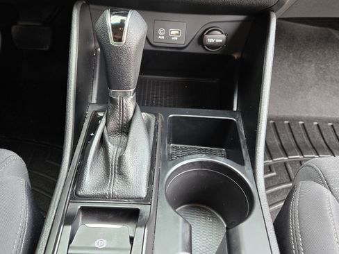 Used 2020 Hyundai Tucson SE w/ Cargo Package image 19