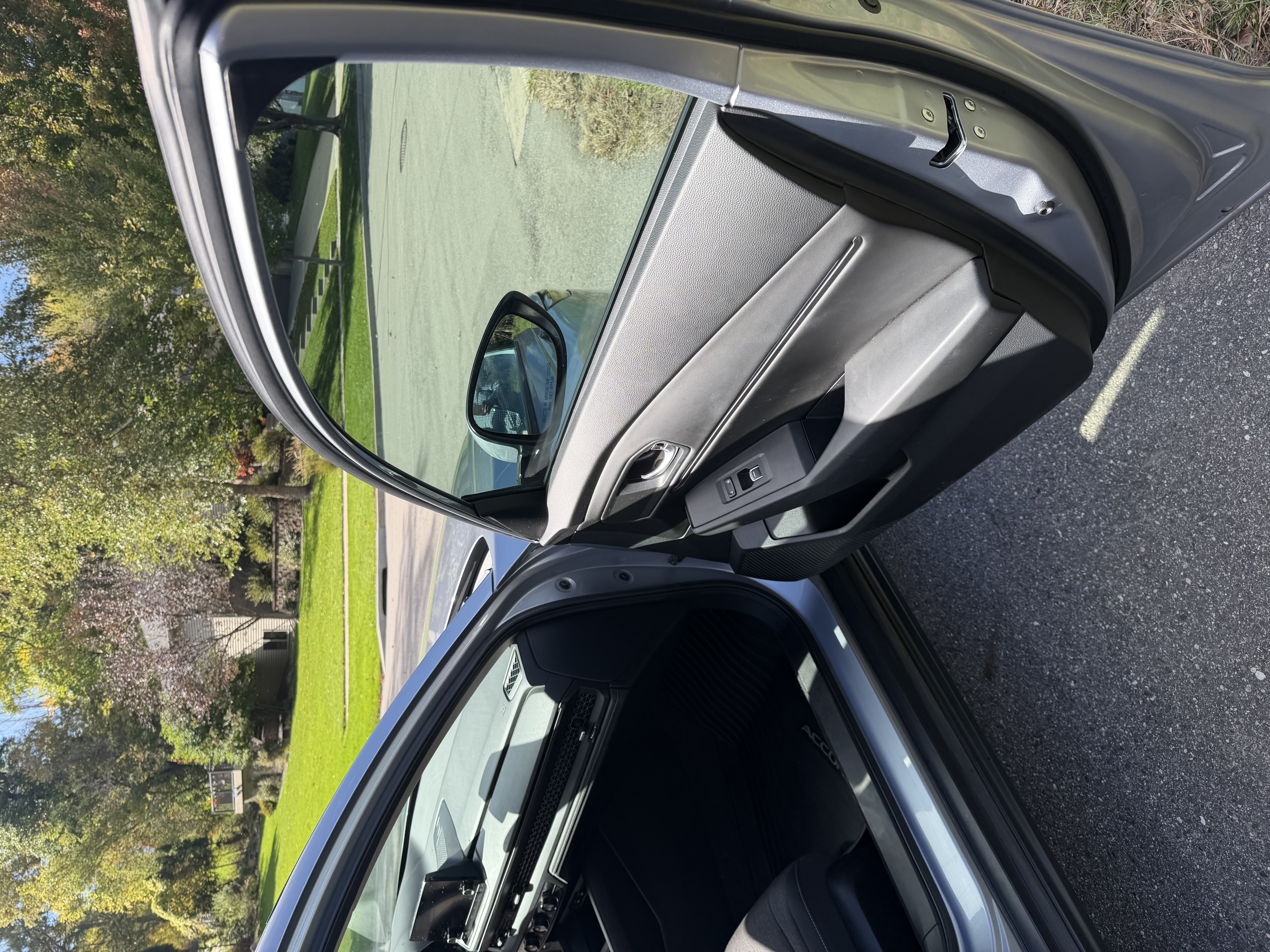 Used 2023 Honda Accord EX image 4