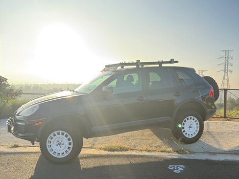 Used 2008 Porsche Cayenne Turbo image 6