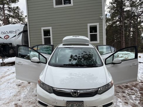 Used 2012 Honda Civic EX-L image 2