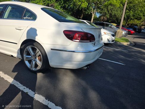 Used 2014 Volkswagen CC R-Line FWD image 2
