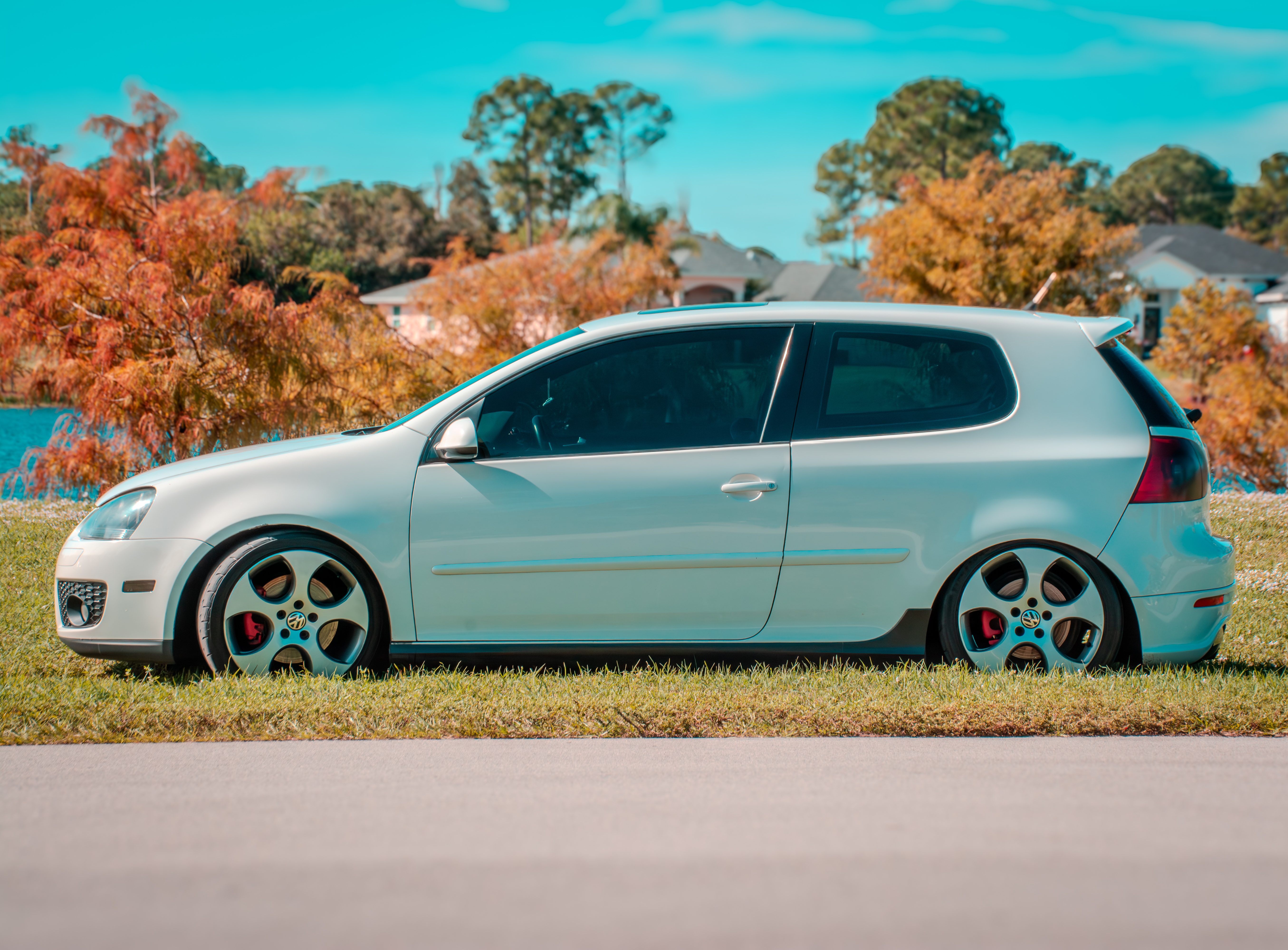 Used 2007 Volkswagen GTI 2-Door FWD image 1